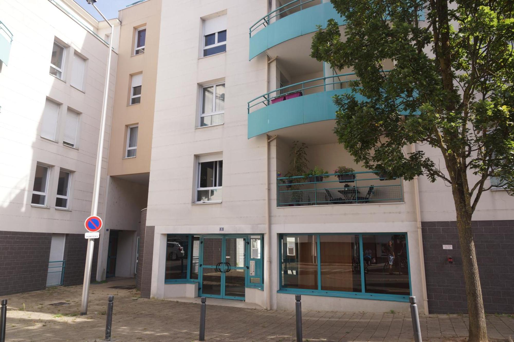 Le Pompidou T2 pour 2 à 4 pers avec parking privé&balcon Place Ney Angers Exterior foto