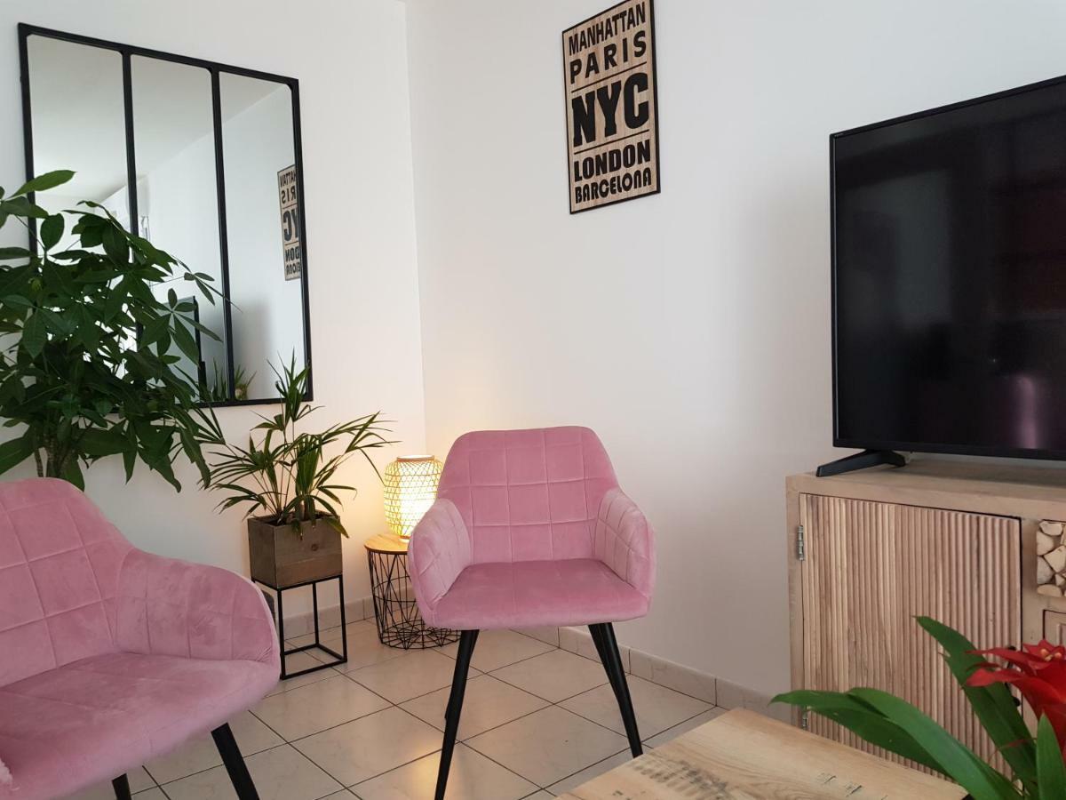 Le Pompidou T2 pour 2 à 4 pers avec parking privé&balcon Place Ney Angers Exterior foto